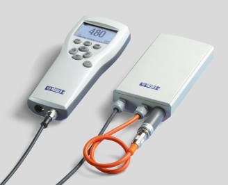 GM70 Hand-held Pump-Aspirated CO2 Meter with carrying case for Incubators, Up to 20% CO2